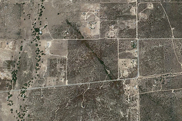 Upland lineament of red shank (<I>Adenostoma sparsifolium</i>), Tierra del Sol, California (Google Earth®)
